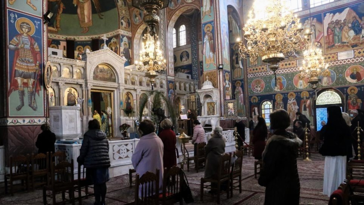 Χριστούγεννα με ρεζερβέ στις εκκλησίες; Καλούνται να κάνουν... κράτηση οι πιστοί