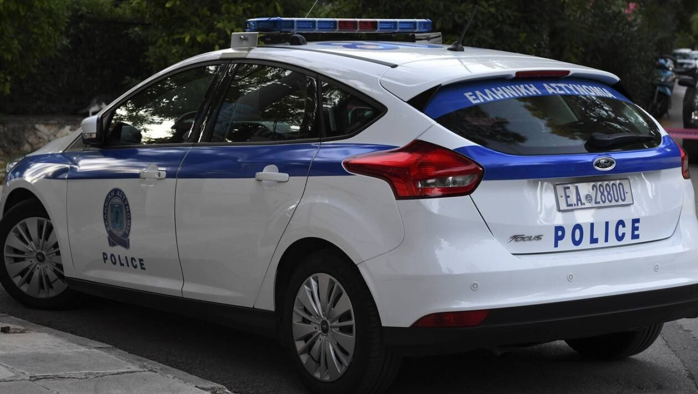 Σαν άλλος «σαμουράι» μπήκε σε σούπερ μάρκετ με...σπαθί!