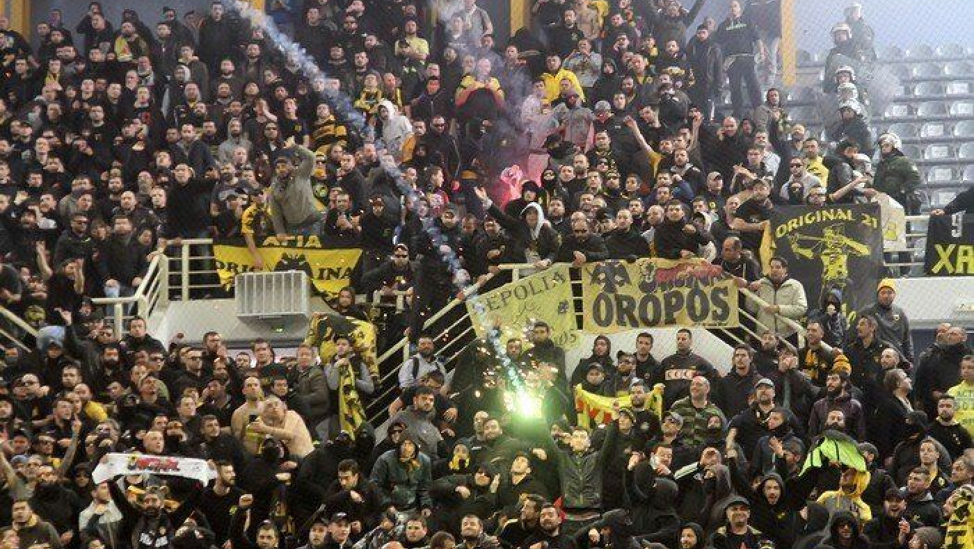 H στιγμή των επεισοδίων στο «Παλατάκι»! (videos)