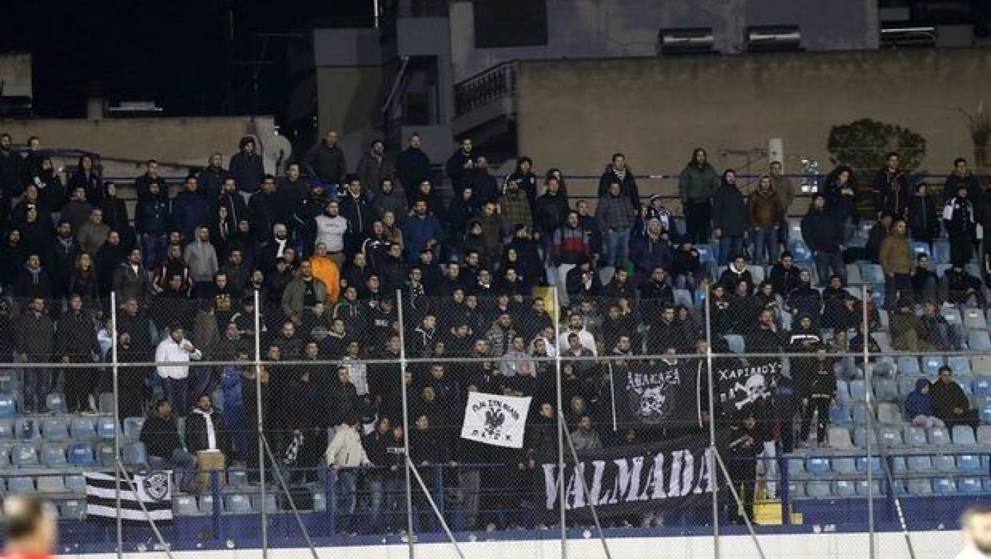 Ο Γιακουμής προσπαθεί να ηρεμήσει τους οπαδούς του ΠΑΟΚ (video)
