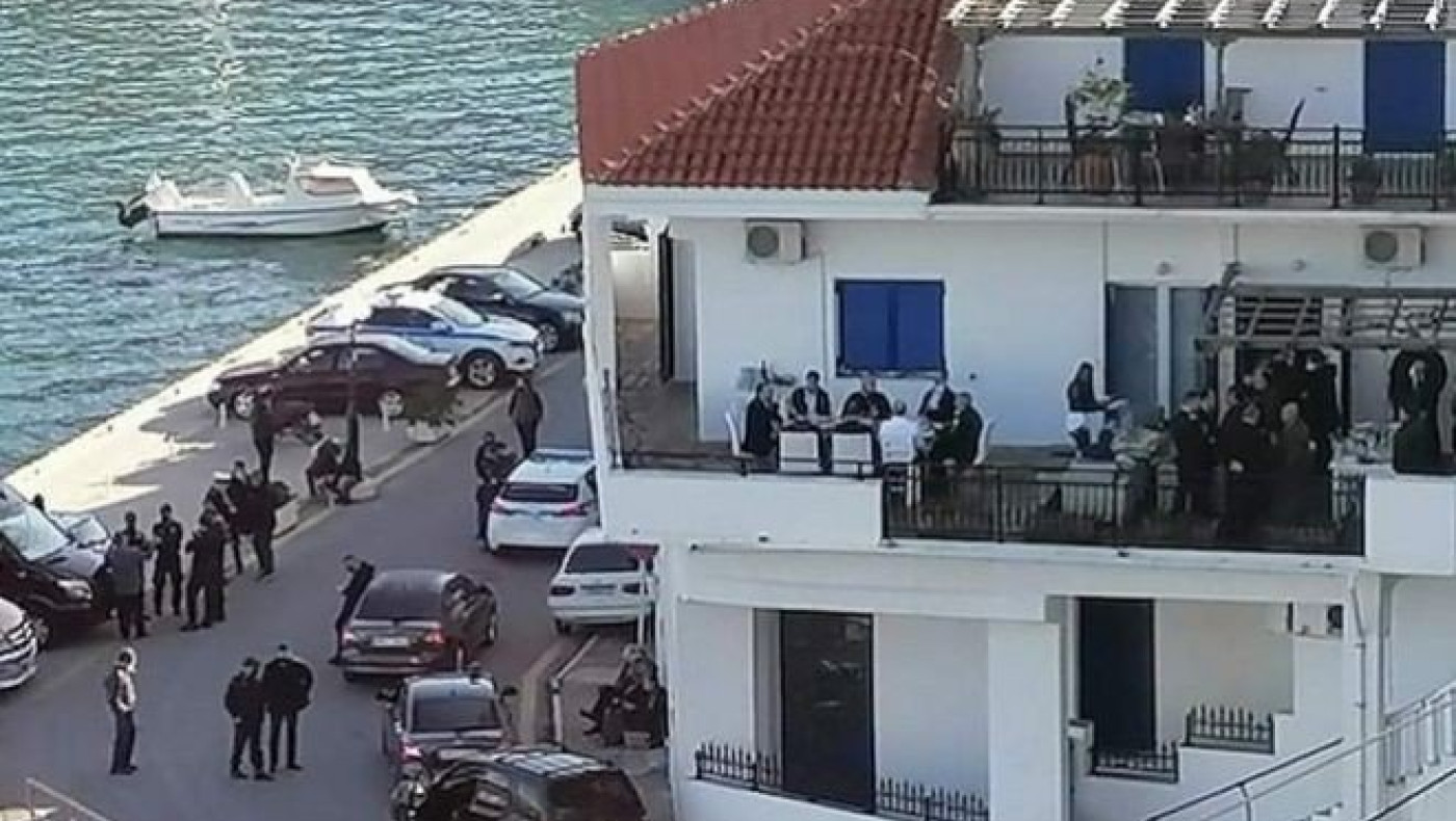Κορωνοϊός: Σε γλέντι ο Μητσοτάκης στην Ικαρία