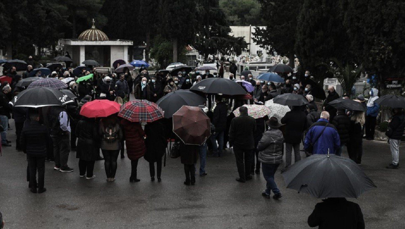 Κηδεύτηκε στην Καισαριανή ο Αντώνης Καλογιάννης