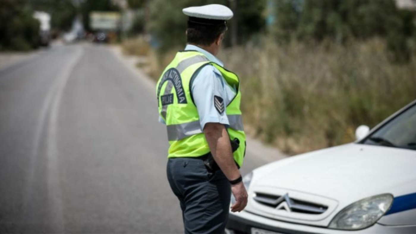 Θεσσαλονίκη: 18χρονος οδηγούσε χωρίς δίπλωμα-Δεν σταματούσε σε σήματα αστυνομικών