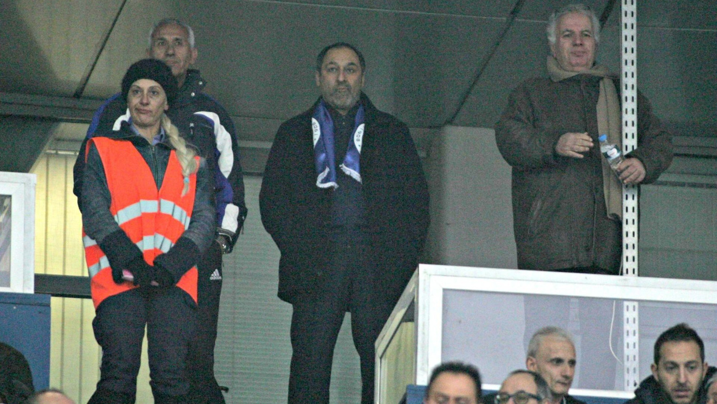 Στο «μικροσκόπιο» του Παπαθανασάκη