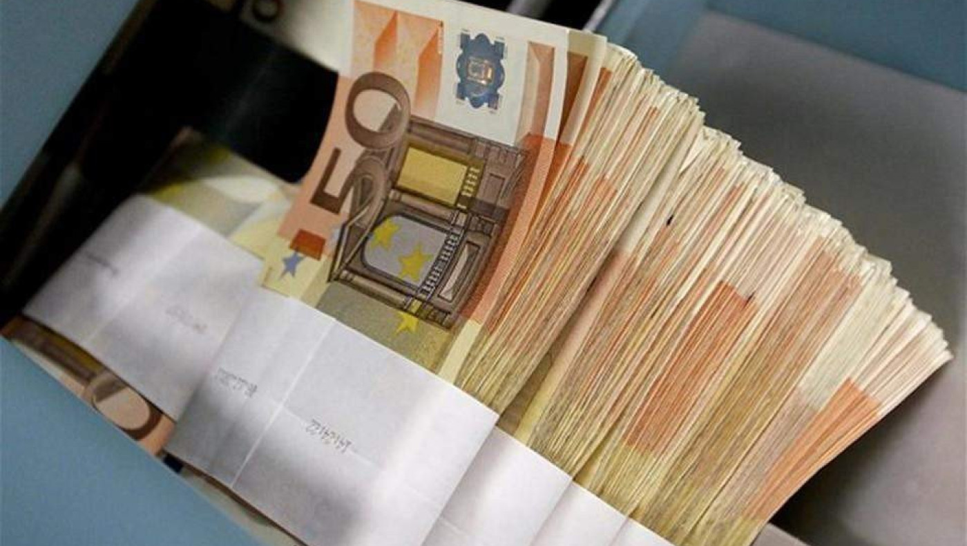Κέρδισε το λαχείο και δεν το είπε στην οικογένειά του... για να μην γίνουν τεμπέληδες