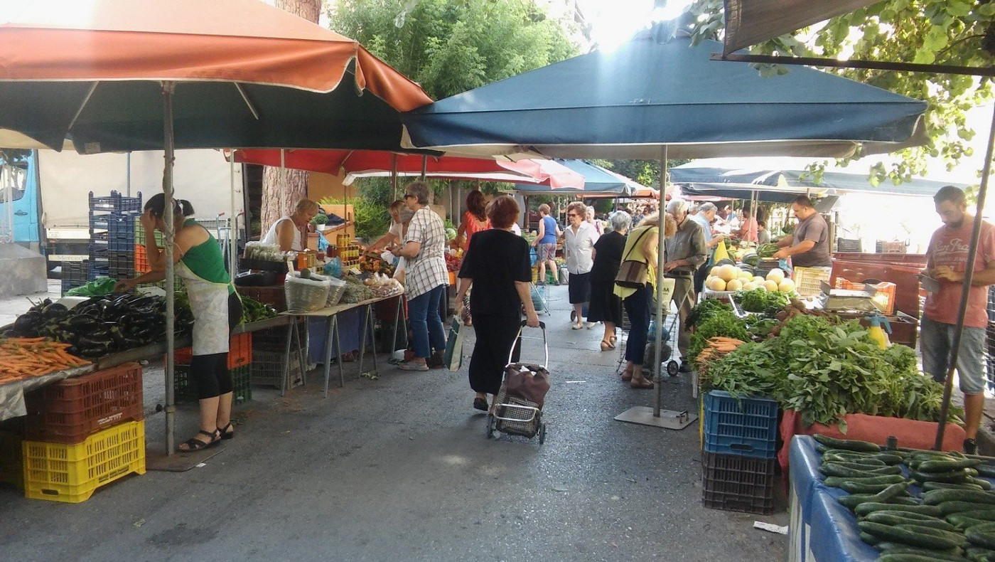 POS: Ειδική σήμανση σε ταξί και λαϊκές αγορές για τις πληρωμές με κάρτες