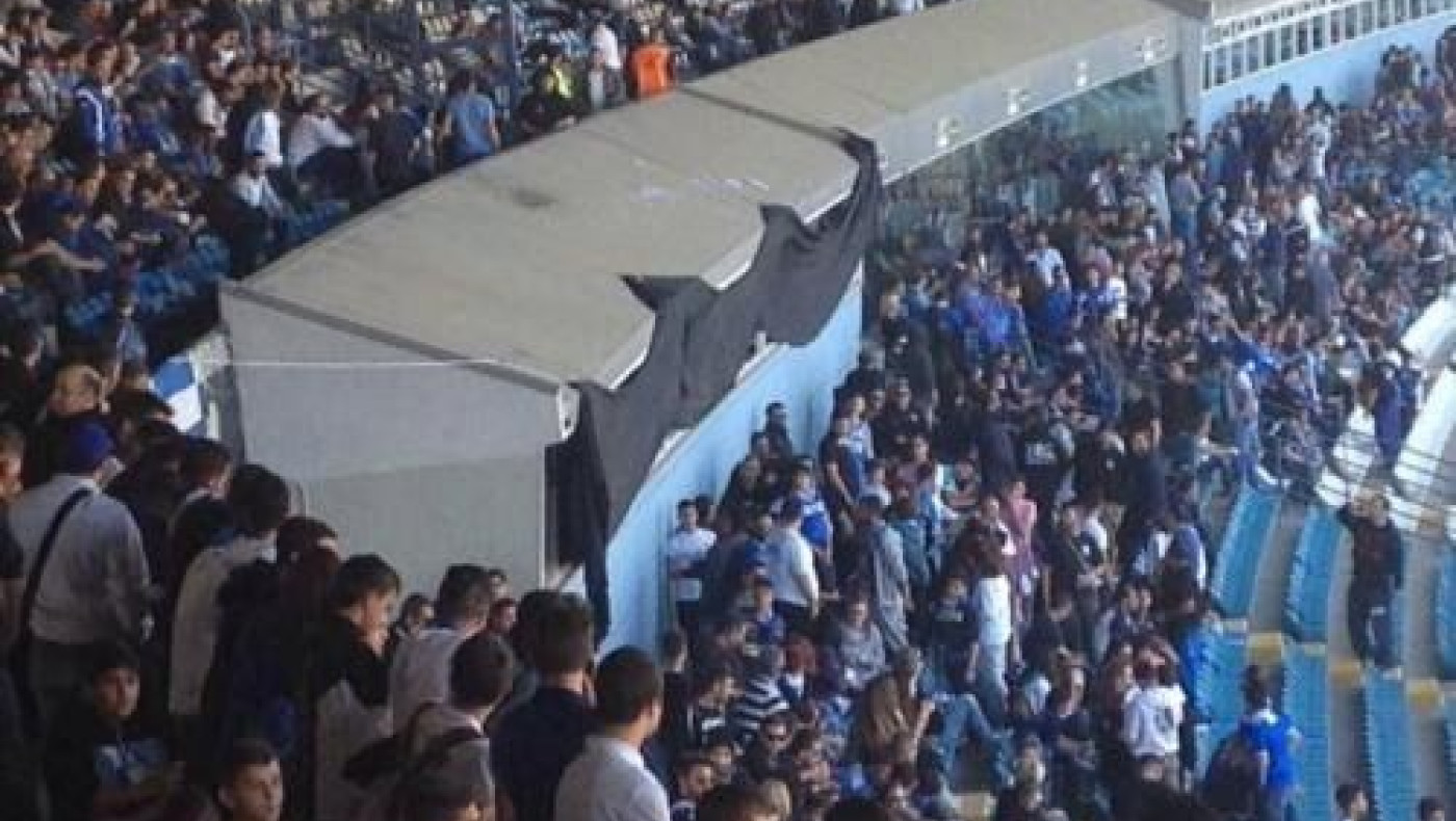 Κύπρος: Μαύρα πανιά στα δημοσιογραφικά του Τσιρείου (pics)