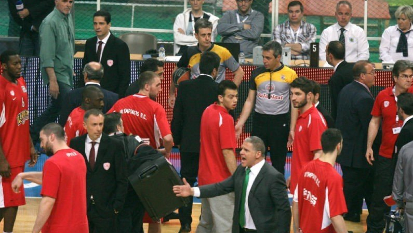 ΚΑΕ Ολυμπιακός: «Τέλος στη φαρσοκωμωδία»