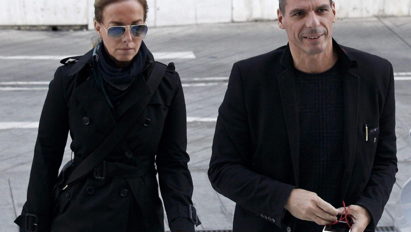 ΒΙΝΤΕΟ - ΝΤΟΚΟΥΜΕΝΤΟ: O προπηλακισμός του Βαρουφάκη στα Εξάρχεια 
