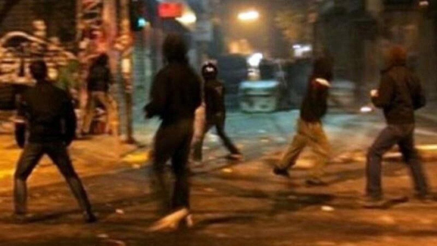 Άγρια επεισόδια μεταξύ οπαδών στη Χαλάστρα