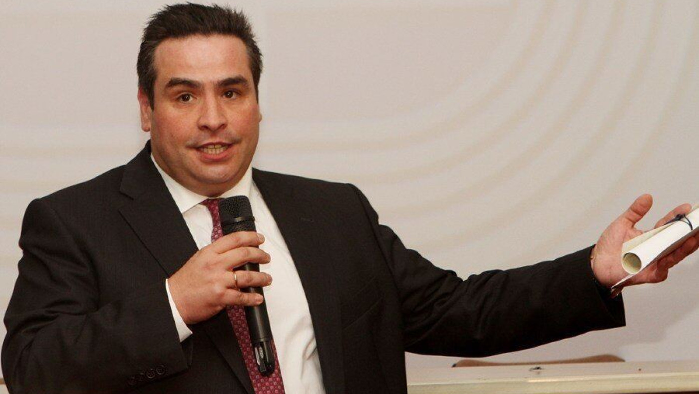Δημάτος και με τη βούλα στην «Ένωση»