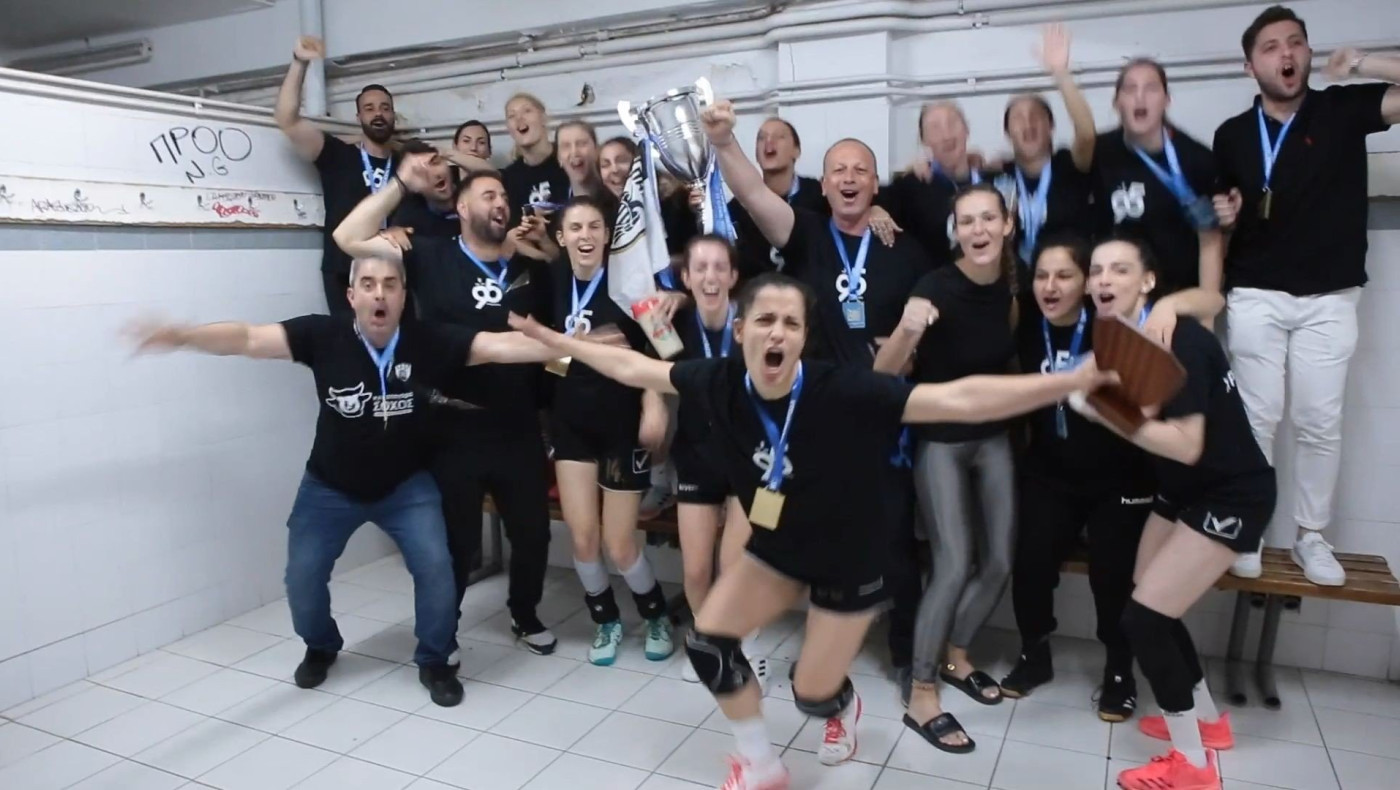 Xαμός στα αποδυτήρια του ΠΑΟΚ μετά την κατάκτηση του Κυπέλλου!