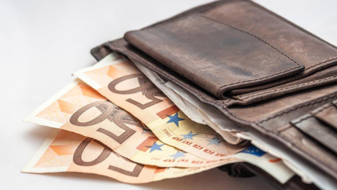 Σε ποια χώρα της Ευρώπης απαγορεύεται διά ροπάλου το φιλοδώρημα