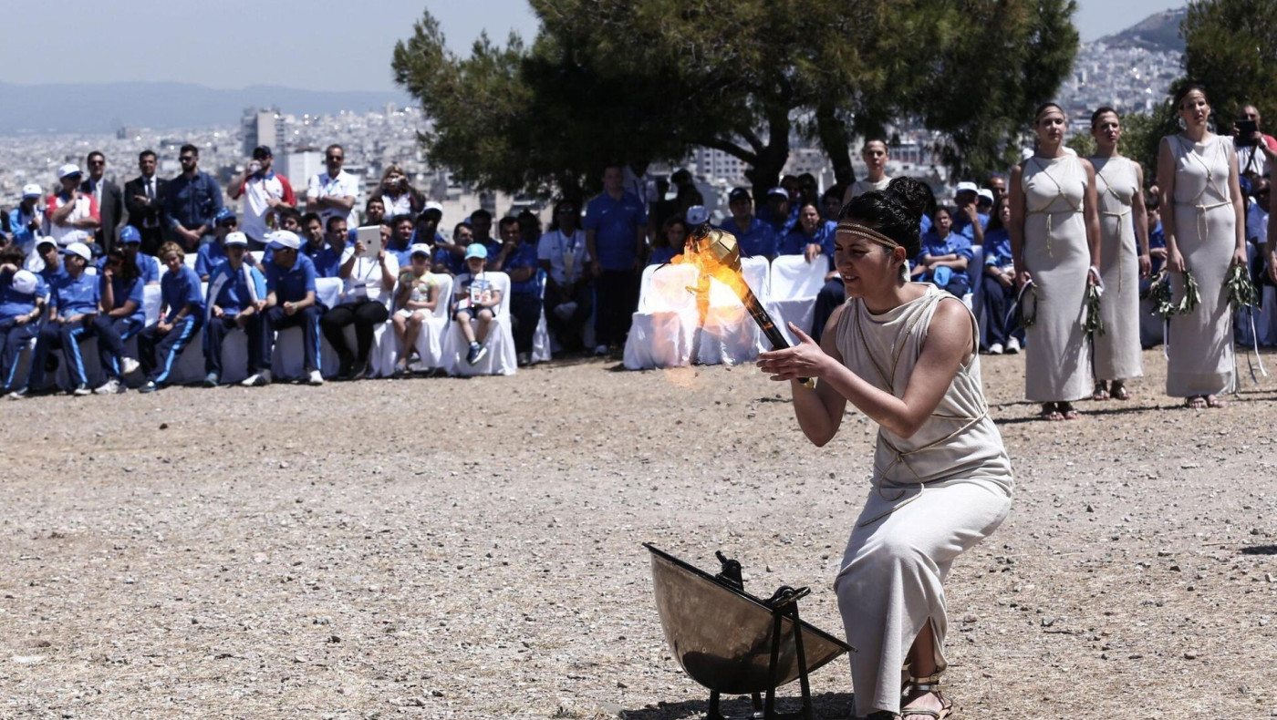  Άναψε στην Πνύκα η Φλόγα των Special Olympics 2015