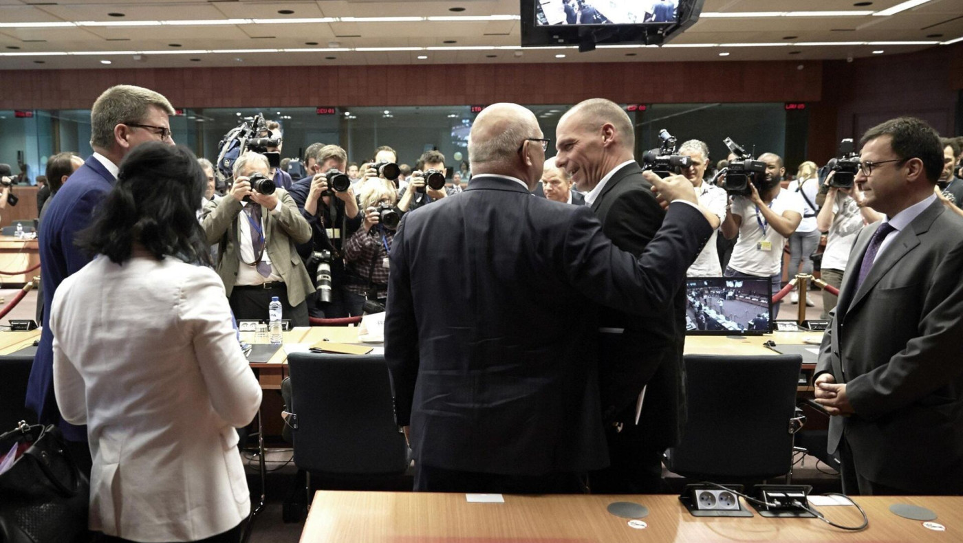  La Tribube: Σκηνοθετημένη η αισιοδοξία στο Eurogroup