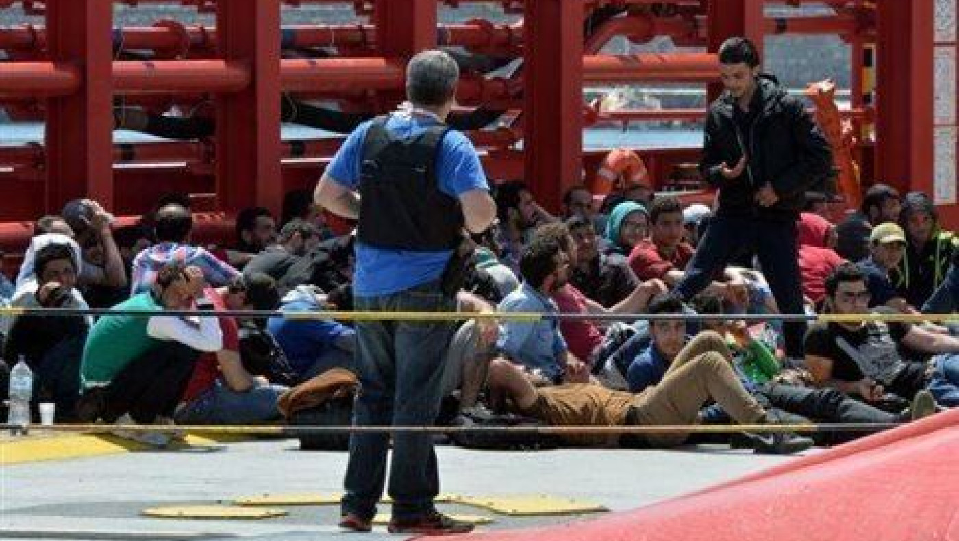 Προσωρινό καταφύγιο στο κλειστό κολυμβητήριο Χανίων για 192 μετανάστες
