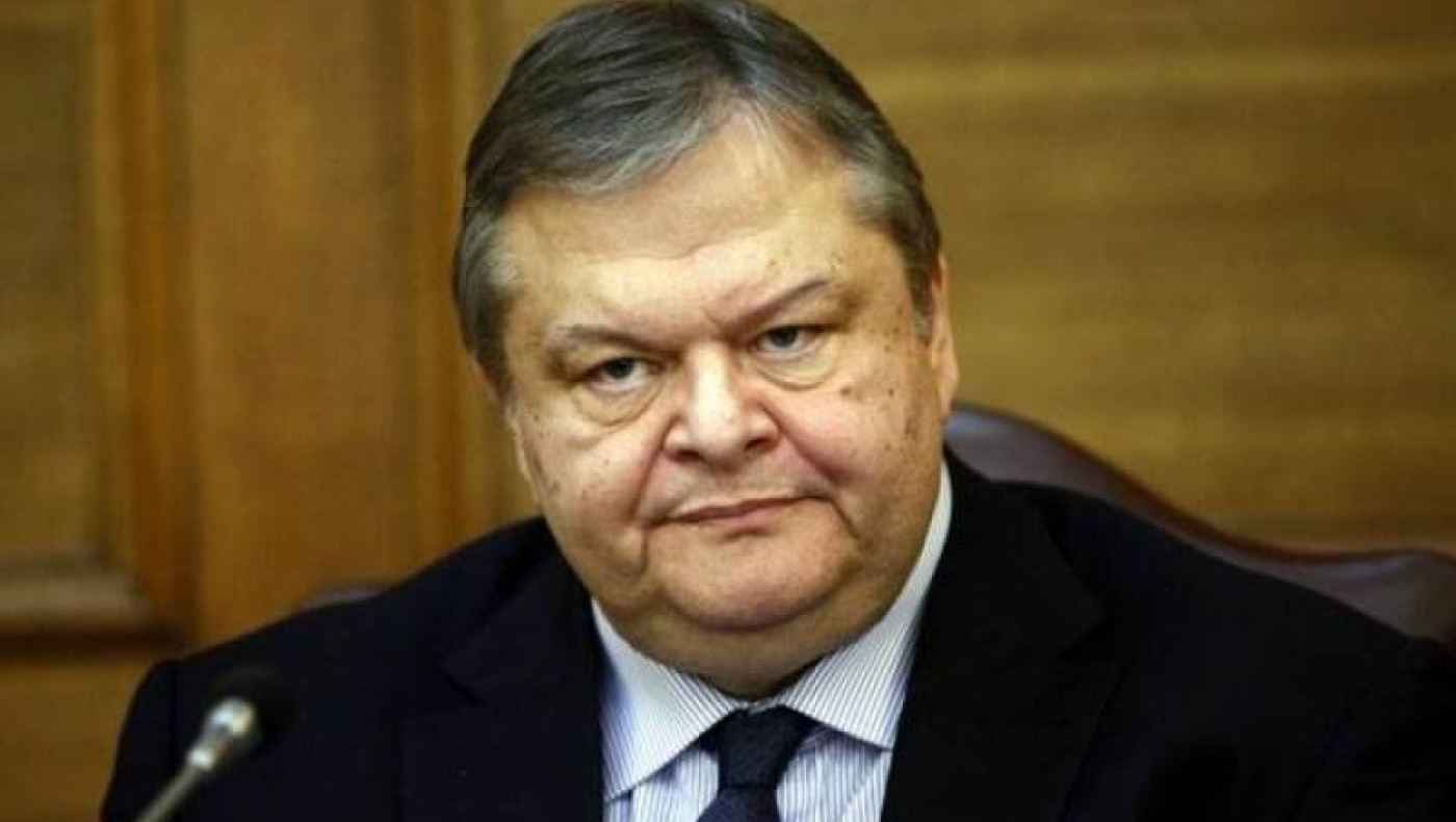  Βενιζέλος για Τσίπρα: Σταμάτα να θυσιάζεις τη χώρα! 
