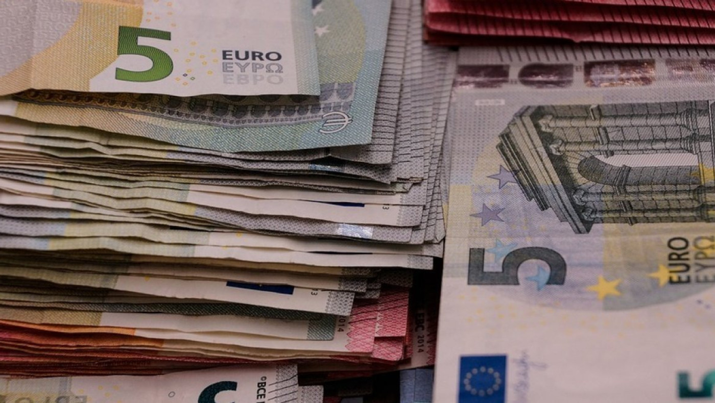 Κατώτατος μισθός: Τα νέα δεδομένα μετά την αύξηση - Τι ισχύει για εργαζόμενους και άνεργους