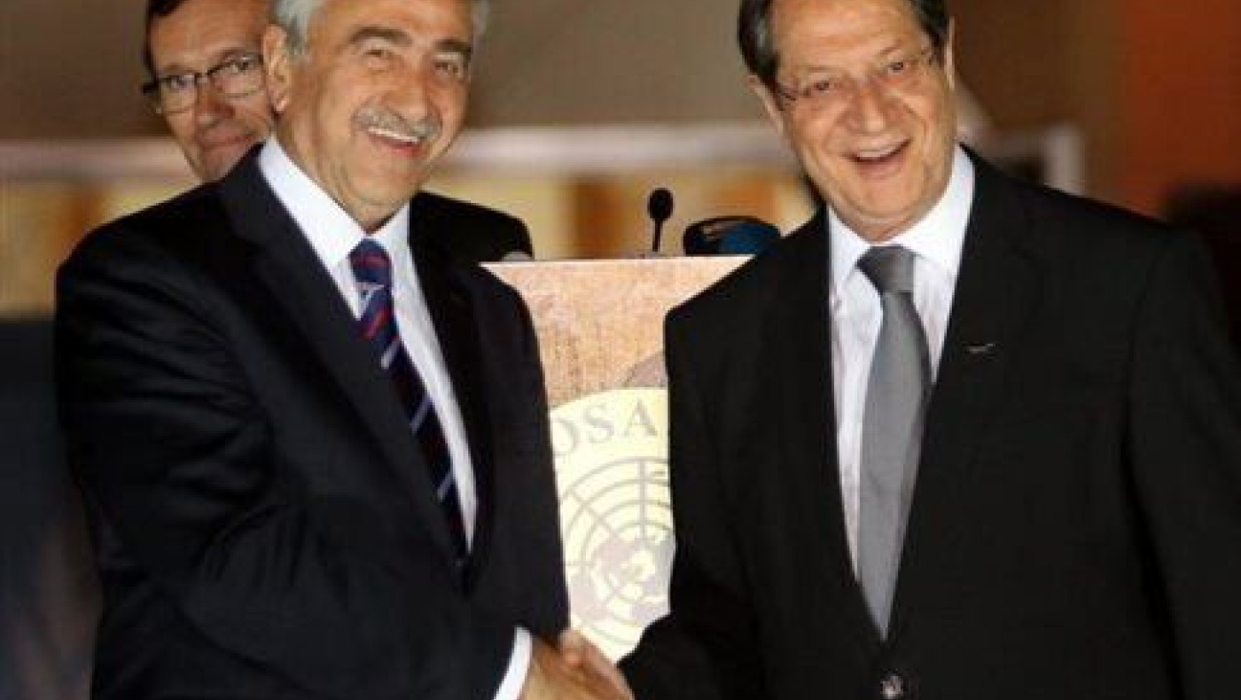 Μέτρα οικοδόμησης εμπιστοσύνης αποφάσισαν Αναστασιάδης-Ακιντζί