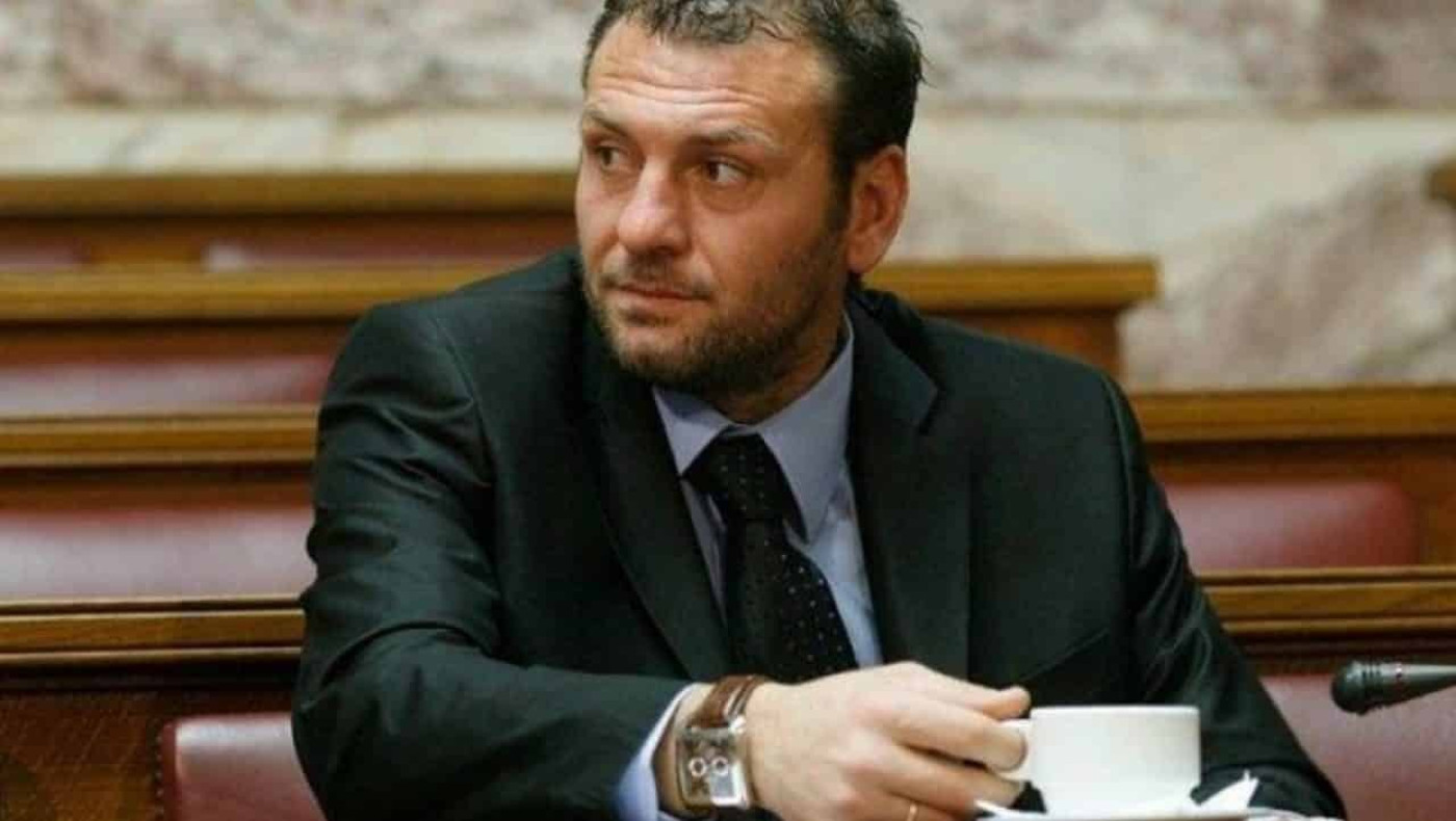 Ο γιος του Σκαρτάδου ξέσπασε για την κριτική στον Ανατολάκη!