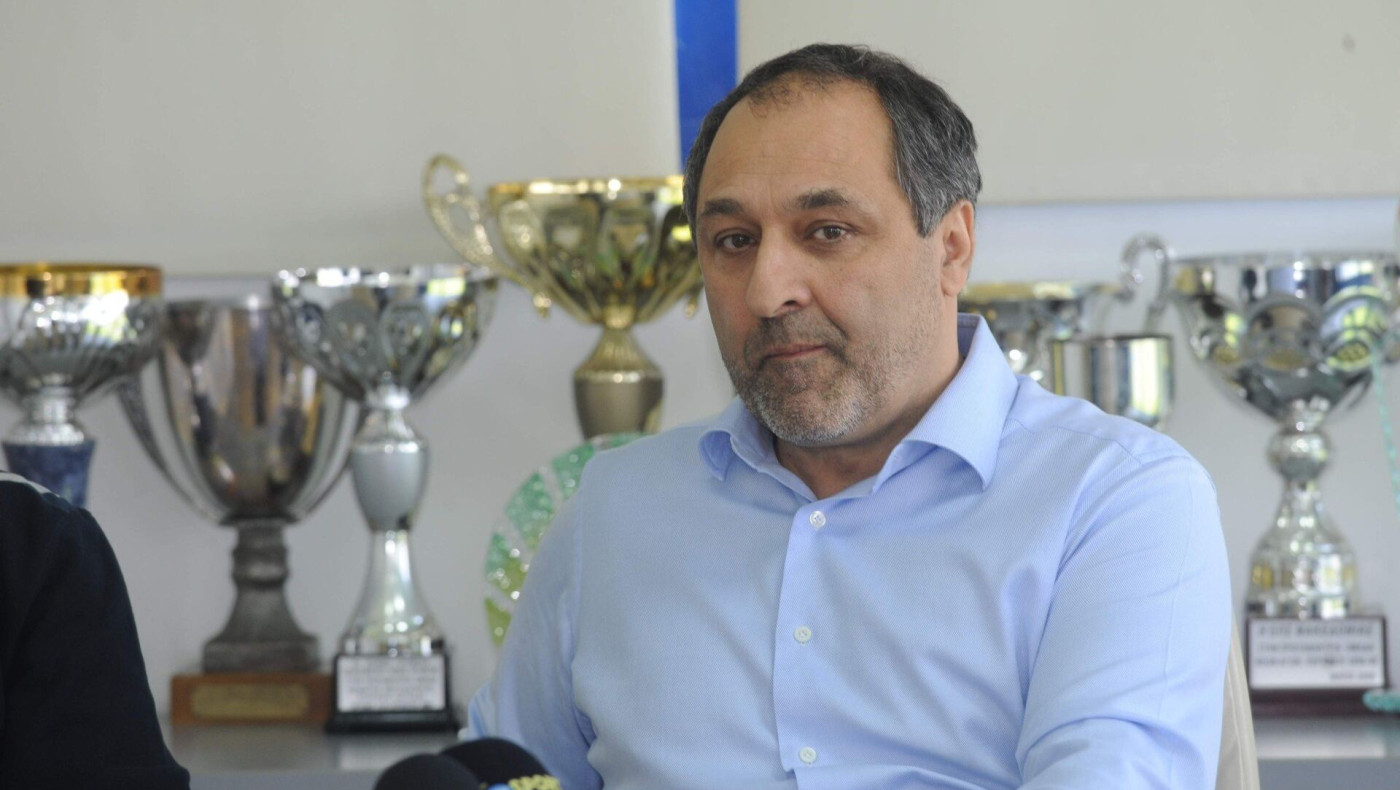 Επαφές με φαρμακευτική εταιρία για χορηγία