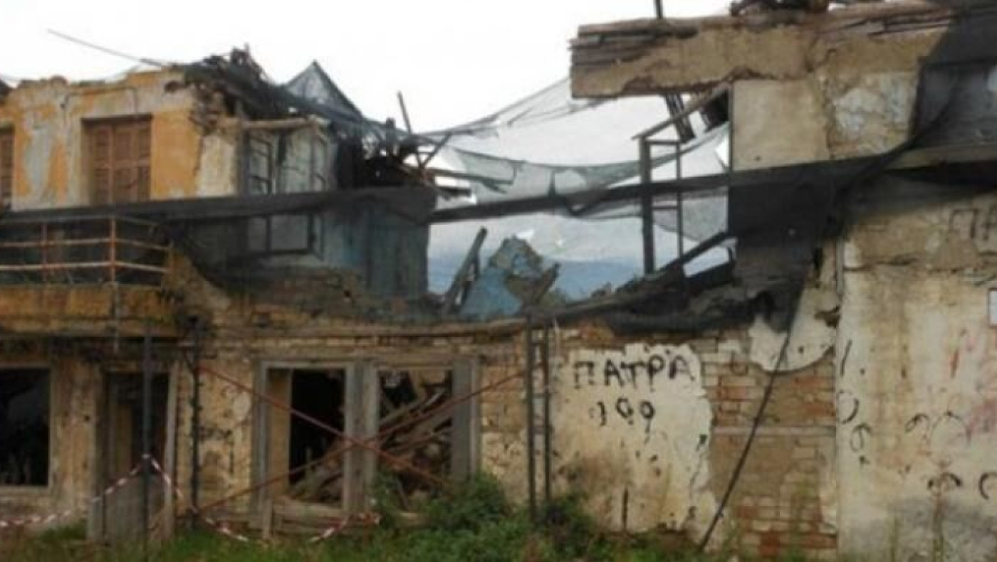 Οι κληρονόμοι κατεδάφισαν το σπίτι του Μενέλαου Λουντέμη
