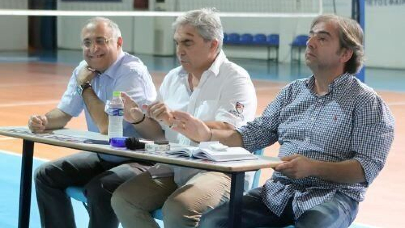 Τα ηνία στον Δρακόπουλο