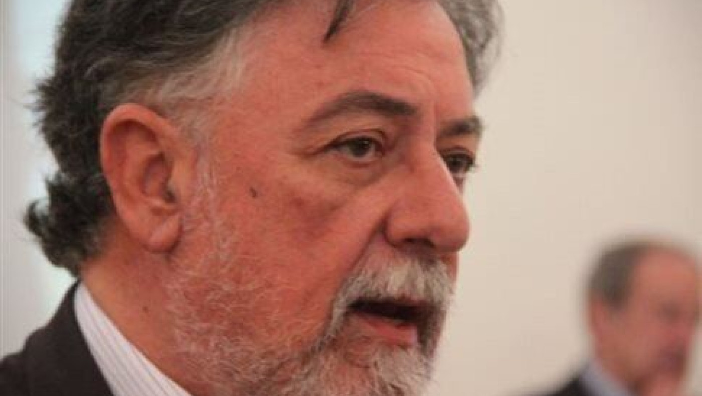 «Ώρα να ξεδοντιαστούν τα φίδια που απειλούν την κοινοβουλευτική δημοκρατία»
