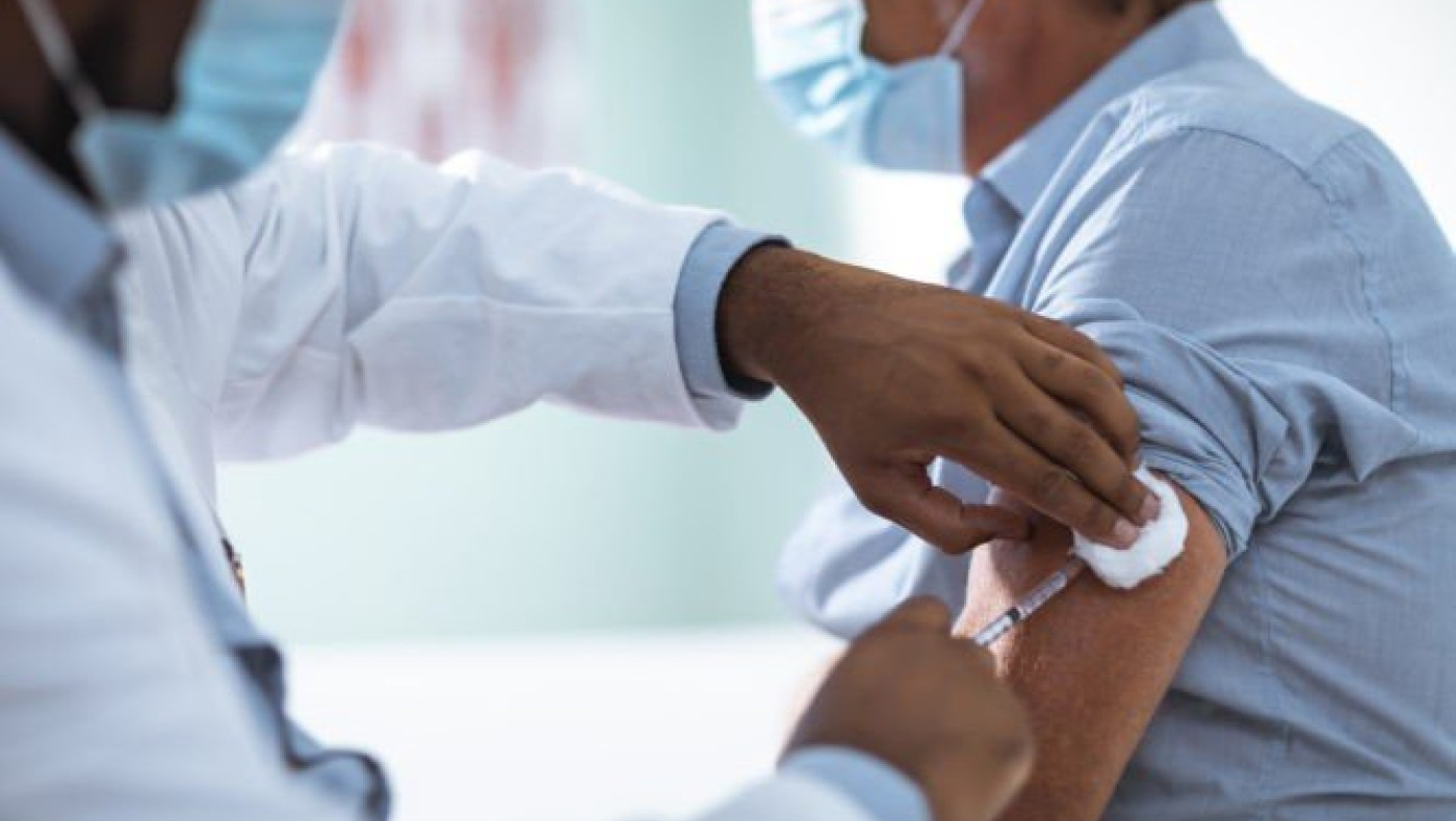 Μόνο με εμβόλιο mRNA η τρίτη δόση -Ποιοι και γιατί θα εμβολιαστούν ξανά