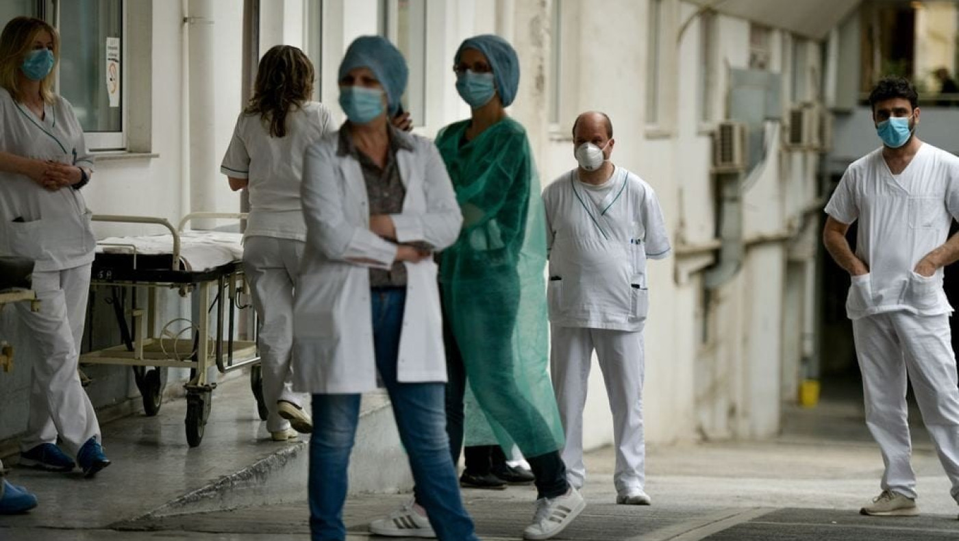 Τροπολογία Πλεύρη με bonus 20€ ανά ασθενή για τους γιατρούς του δημοσίου