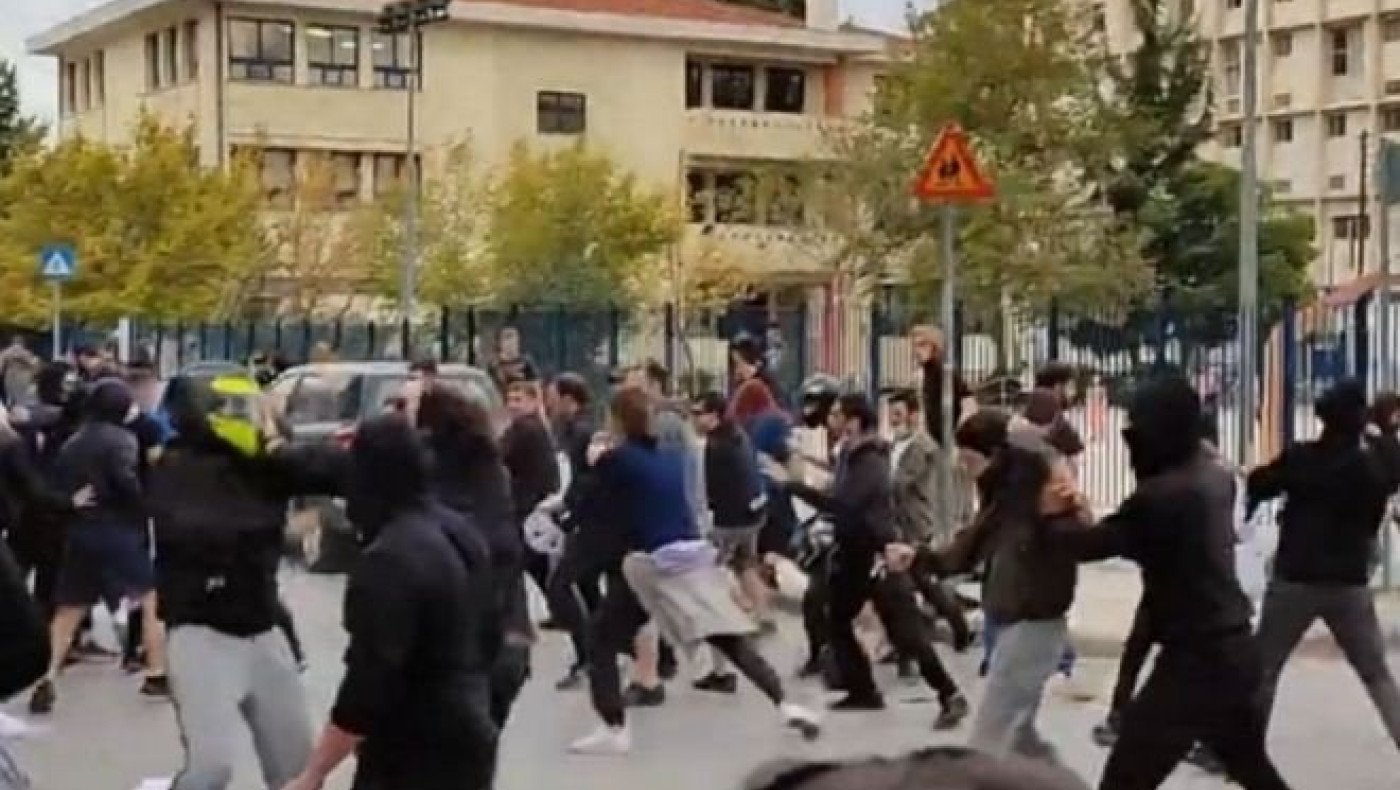 Μητέρα μαθήτριας: «Δεν θέλω το παιδί μου να γίνει νέος Φύσσας»