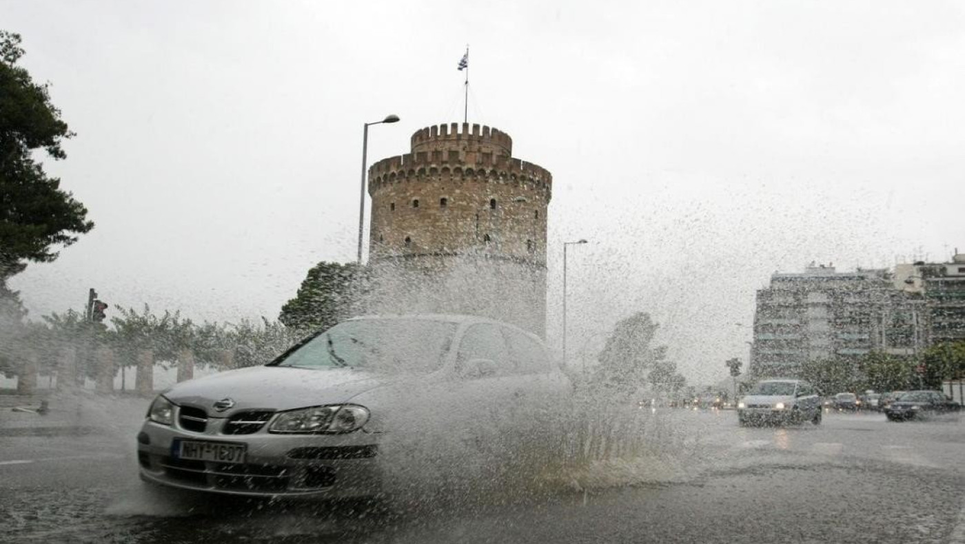 Μήνυμα από το 112 και στη Θεσσαλονίκη – Οι οδηγίες στους πολίτες για την κακοκαιρία