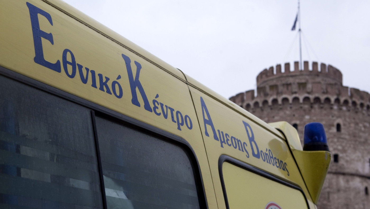 Θεσσαλονίκη: Γυναίκα έπεσε από το μπαλκόνι – Μεταφέρθηκε εσπευσμένα στο νοσοκομείο