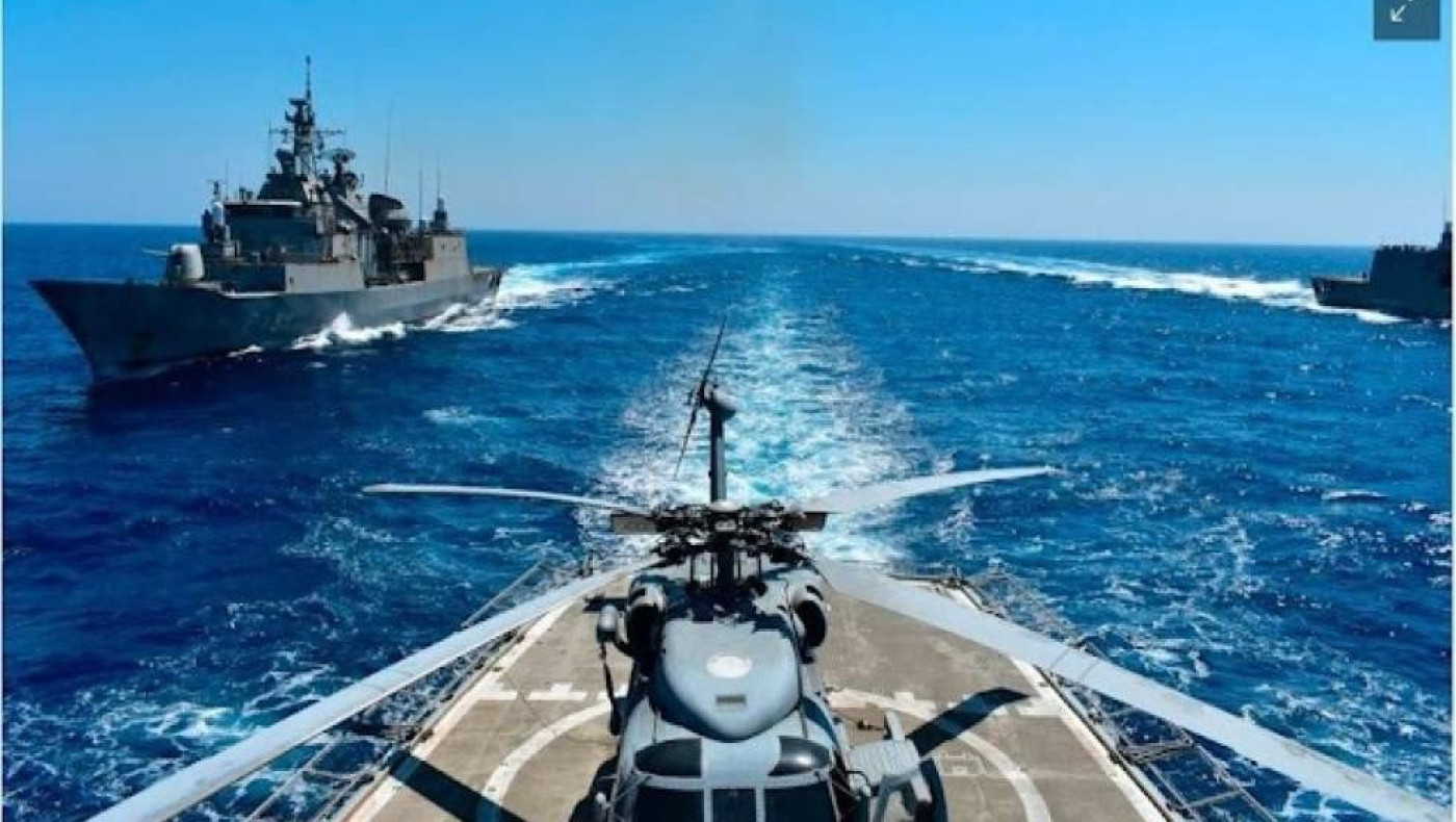 Der Spiegel: Τουρκικά βομβαρδιστικά πετούν πάνω από κατοικημένα ελληνικά νησιά
