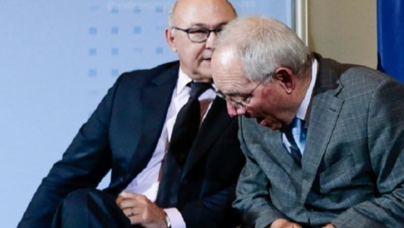 Οι ροζ κάλτσες έχουν γίνει το φετίχ του Γάλλου Υπουργού Οικονομικών Σαπέν 