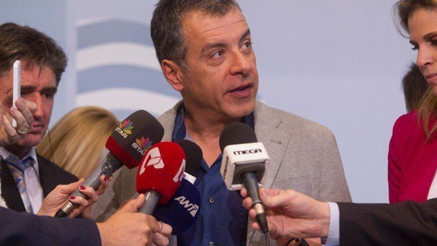 Θεοδωράκης: Να μη γίνει η χώρα ζητιάνος στα Βαλκάνια