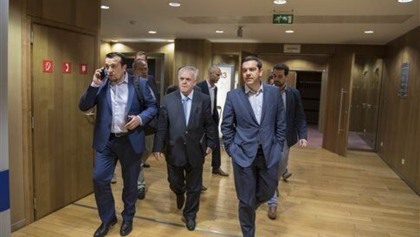 Μπαράζ συσκέψεων το βράδυ στο Μαξίμου εν όψει του Eurogroup