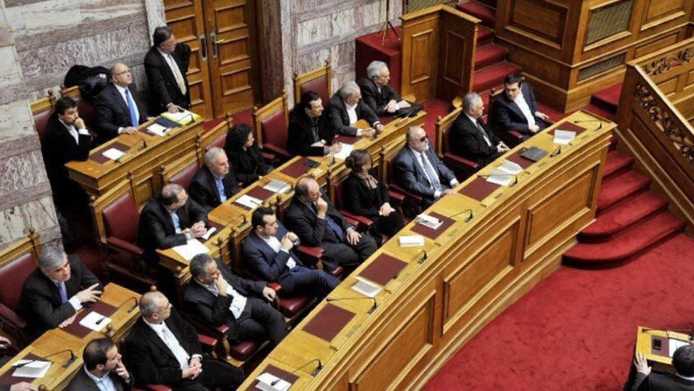 Ερώτηση της ΝΔ για το εάν έβγαλαν χρήματα στο εξωτερικό βουλευτές της κυβέρνησης
