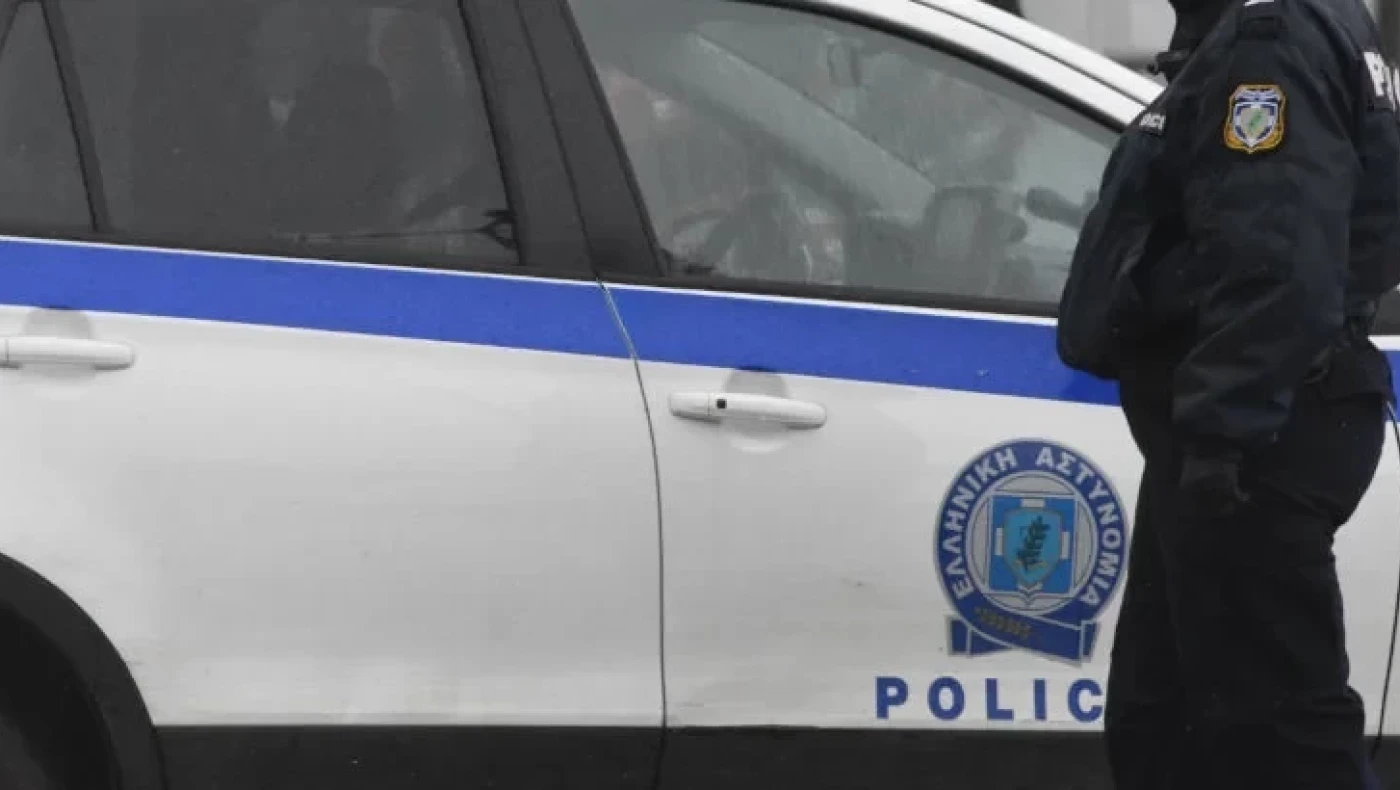 Θεσσαλονίκη: Ανήλικοι διέρρηξαν κατάστημα και χτύπησαν τον ιδιοκτήτη με το αμάξι τους