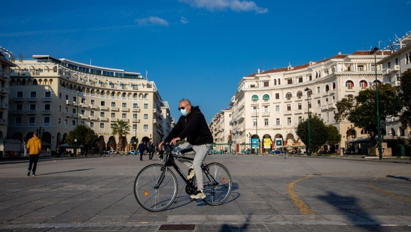 Αυτά είναι τα συμπτώματα της Omicron - Ποιοι νοσούν συχνότερα!