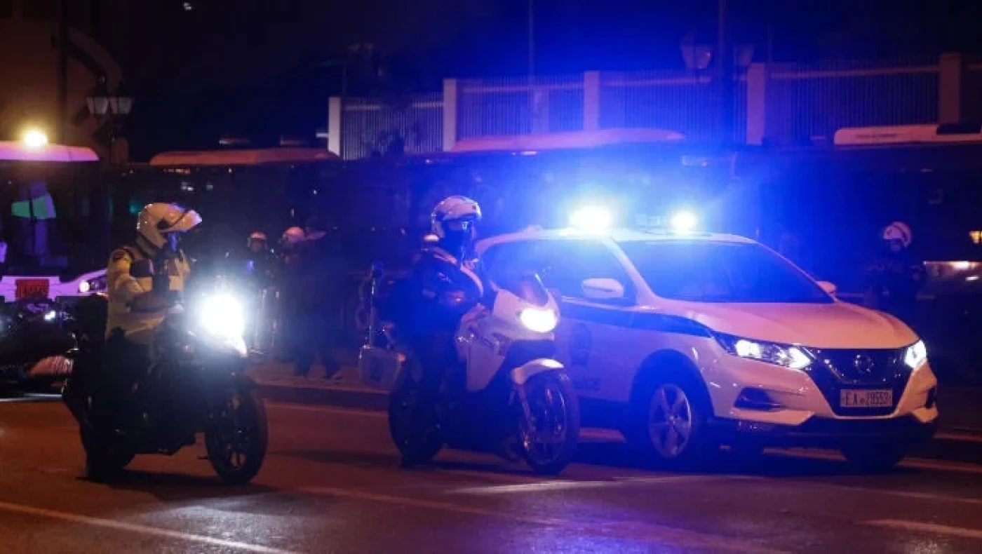 Άγριο ξύλο από οπαδούς πριν από αγώνα βόλεϊ γυναικών