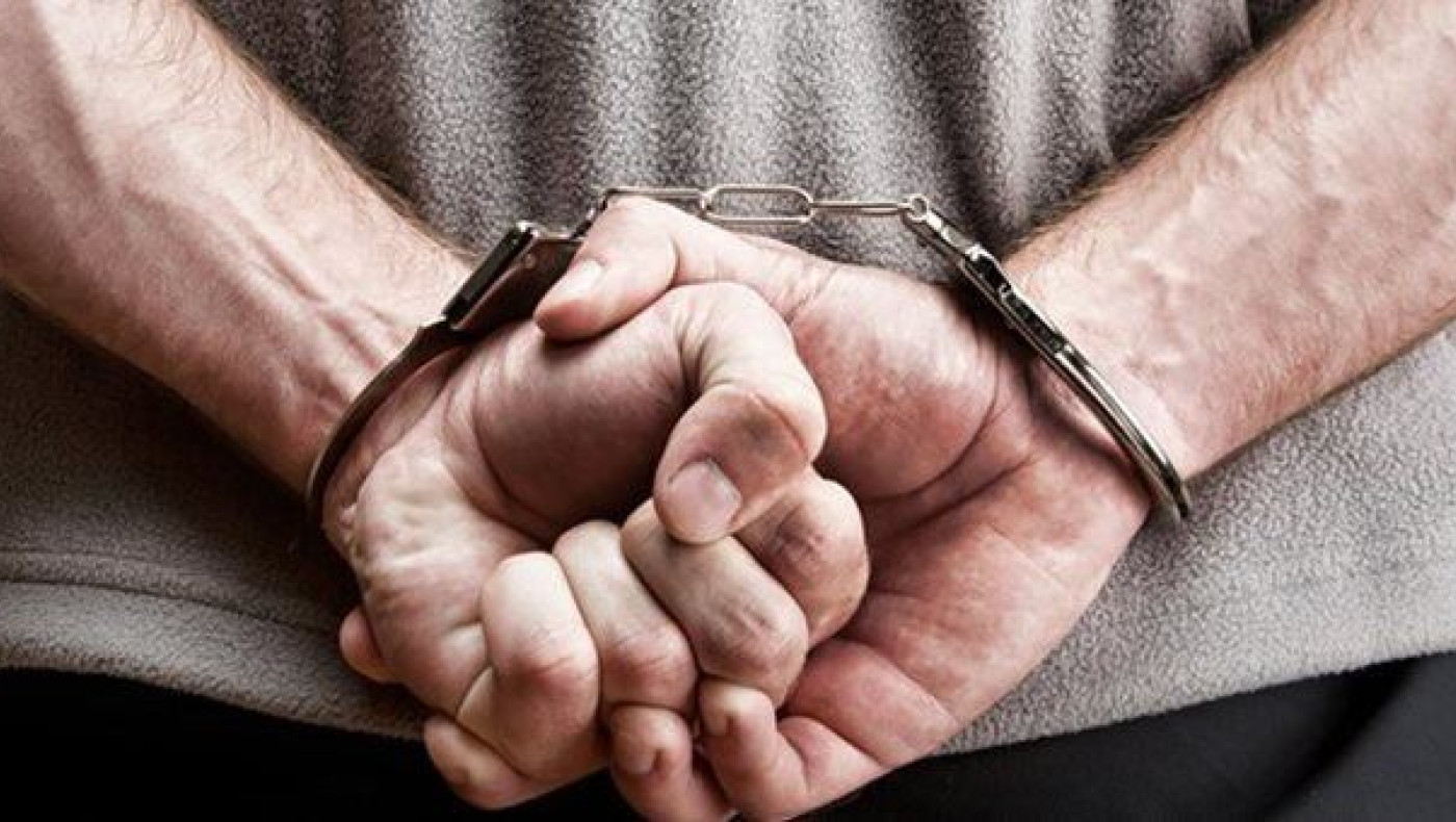 Συνελήφθη στη δυτική Θεσσαλονίκη να μεταφέρει παράνομα μετανάστες 