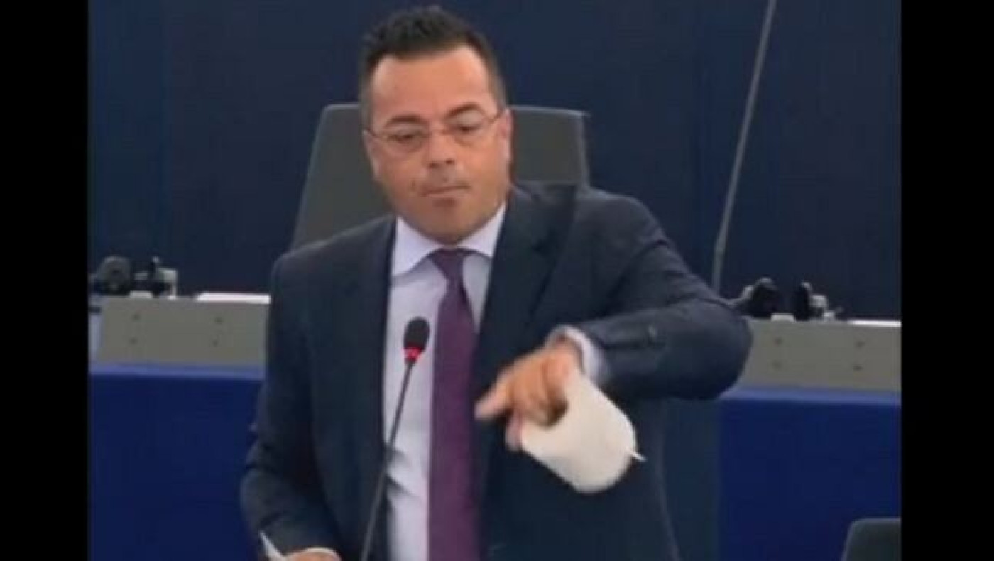 Μπουονάνο: «Ζητήστε συγγνώμη από την Ελλάδα, δεν θέλω να πεθάνω Γερμανός»