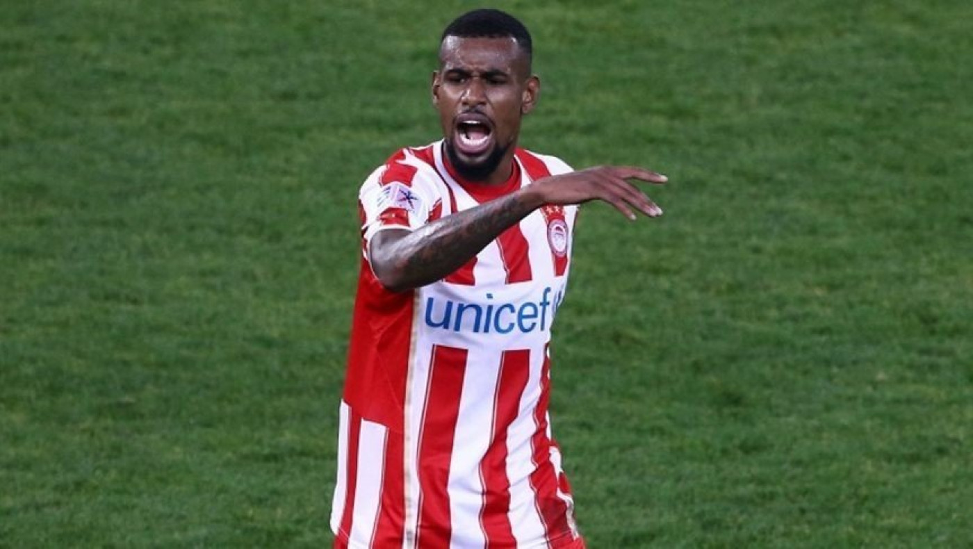 «Ναυάγησε» του Σαντάνα στην Κολωνία