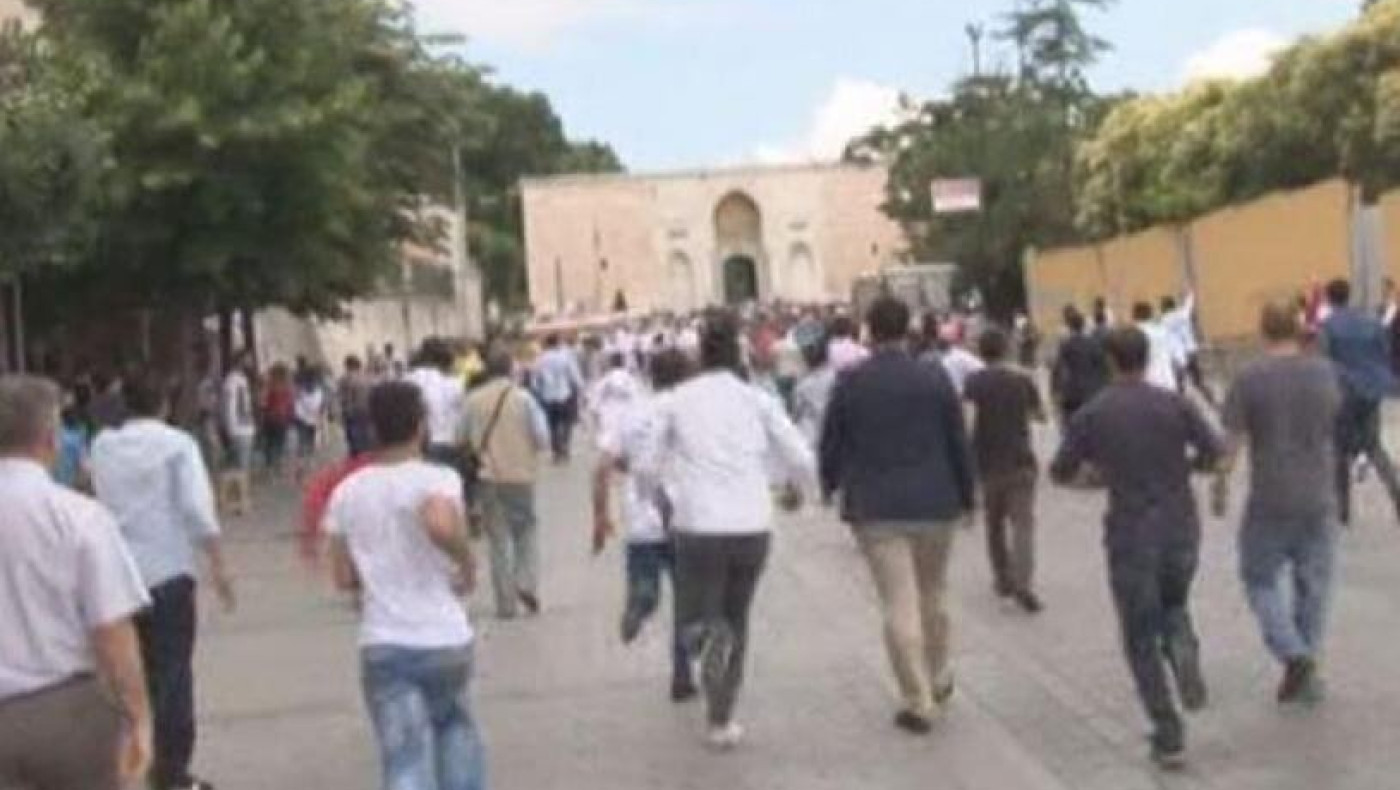 Τούρκοι εθνικιστές επιτέθηκαν σε τουρίστες από την Κορέα (video)