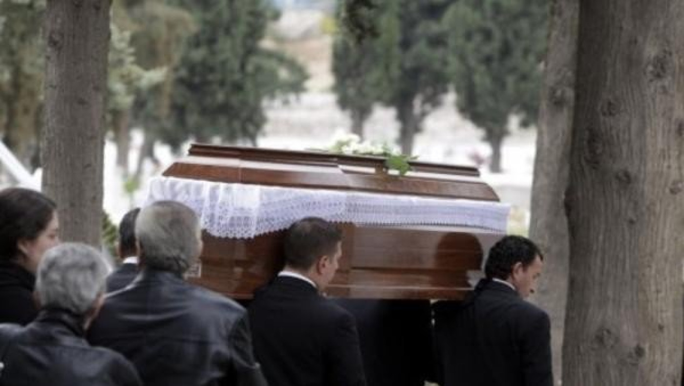 Ζήτησε... χορεύτριες στον θάνατό του: Η τελευταία επιθυμία ενός 58χρονου