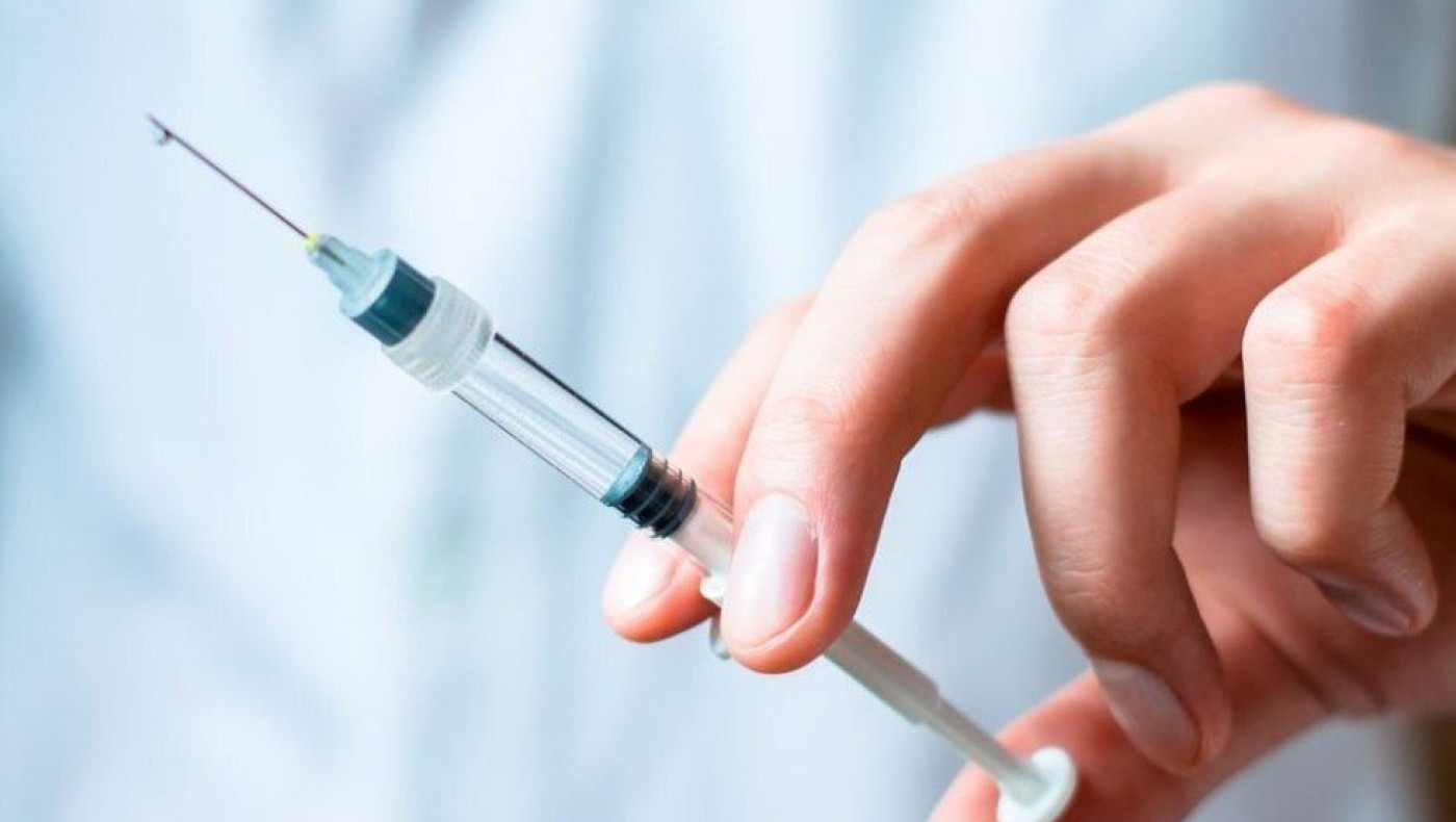 Εμβόλιο Pfizer: Καμπανάκι για πιθανό κίνδυνο εγκεφαλικού – Δεν αλλάζουν οι οδηγίες