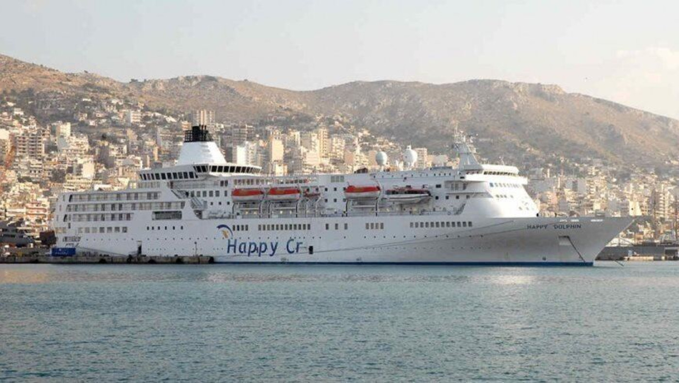 Σύγκρουση κρουαζιερόπλοιου με σκάφος του Λιμενικού στη Χίο!