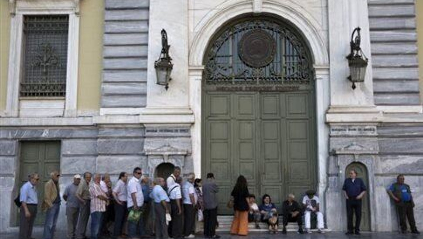 Επιστρέφουν σταδιακά στις τράπεζες οι καταθέσεις