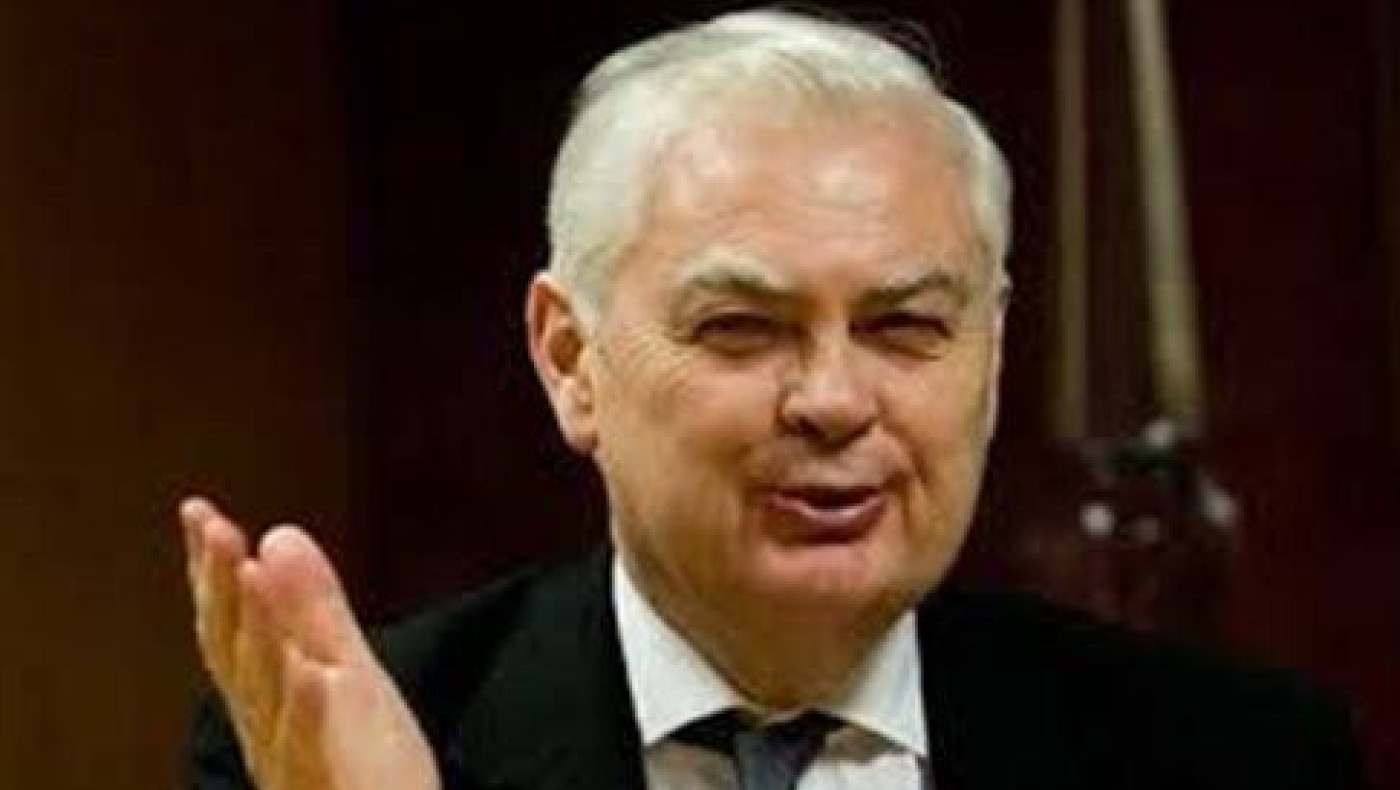 Ο λόρδος Λάμοντ, ο φίλος του Βαρουφάκη και αρχιτέκτονας της Μαύρης Τετάρτης 